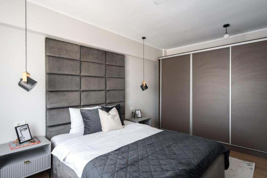Downtown Modern - 2br Apartment *