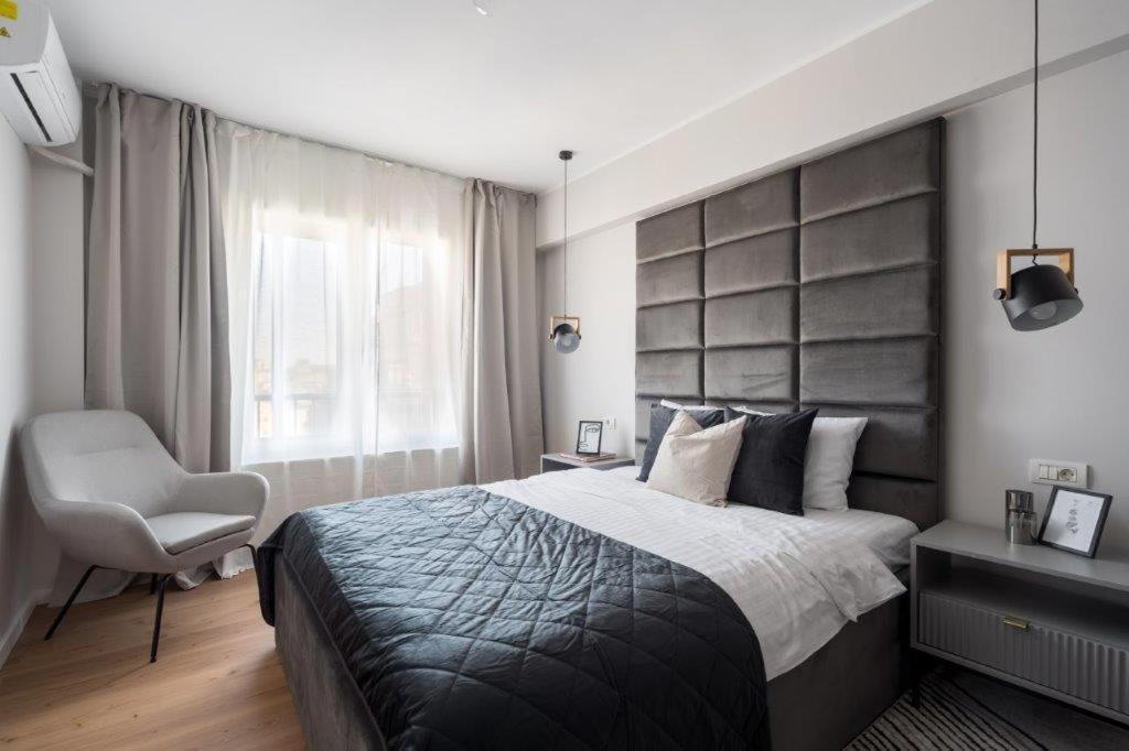 Downtown Modern - 2br Apartment Bucharest