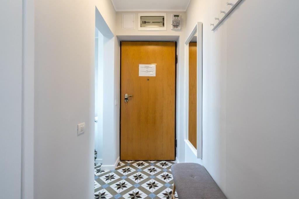Downtown Modern - 2br Appartamento Bucarest