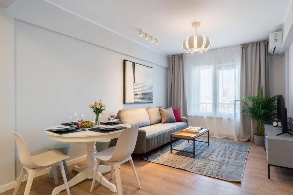 Downtown Modern - 2br * Bucarest